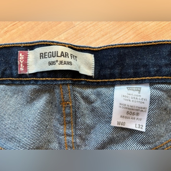 Levi’s 505 Regular Fit Dark Wash Jeans 40”x32” - Picture 3 of 5
